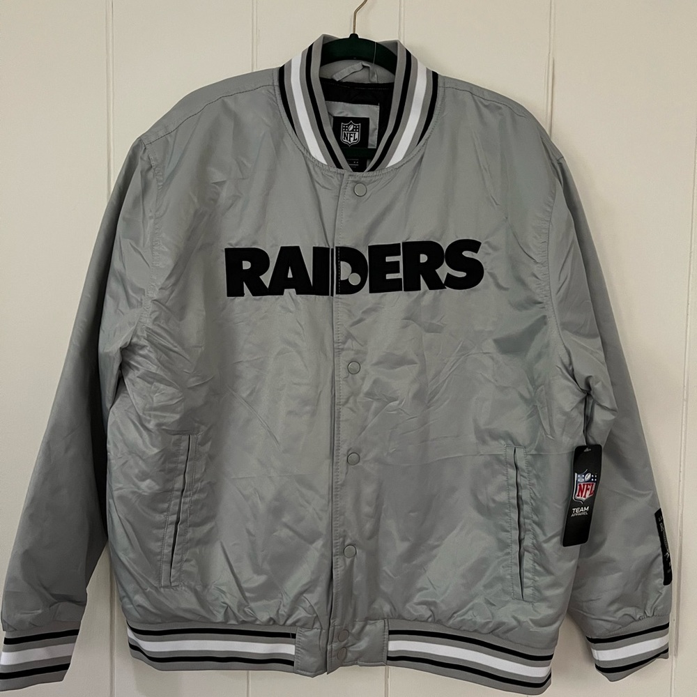 Mens Raiders Satin Bomber Jacket Size XL